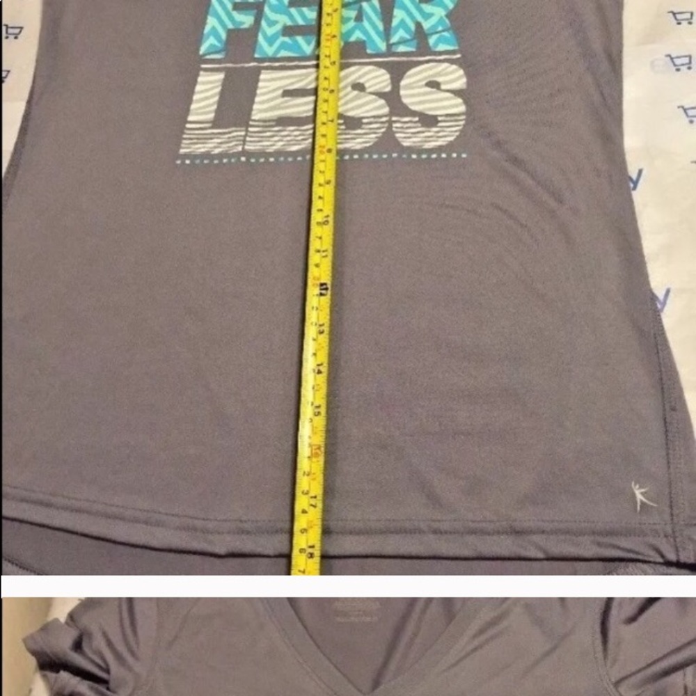 Danskin gray athletic “fear less” graphic sexy yoga gym athletic top S 4-6 NEW - Picture 4 of 16